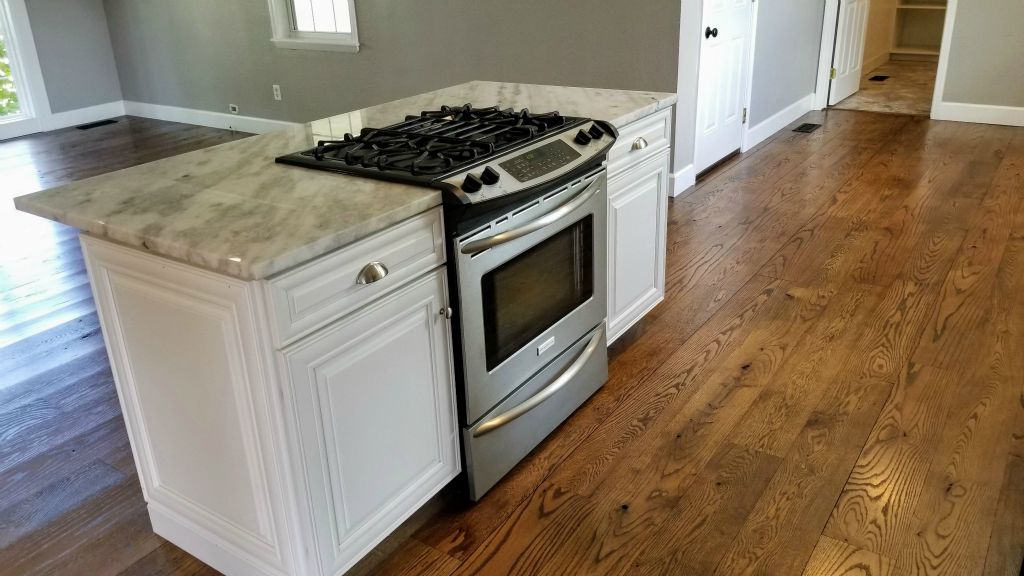 Kitchen Island with Marble Top and Natural Gas Range/Oven